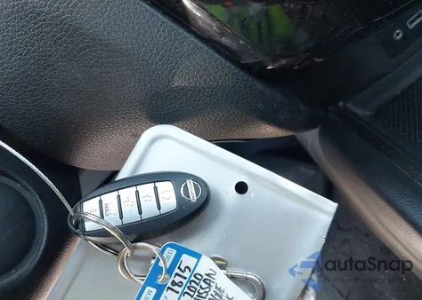 2020 Nissan Rogue Sv Intelligent Awd z USA, uszkodzony, nr VIN JN8AT2MV3LW137355